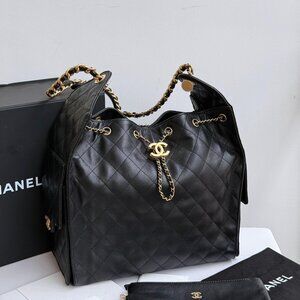 Classic CHANEL Bag: A Stylish and Versatile Choice for Elegance
